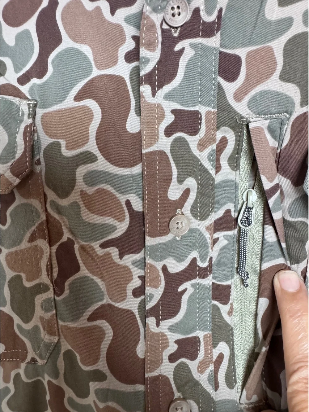 Field & Stream Men's Green Duck Camouflage Button-Up Shirt XL